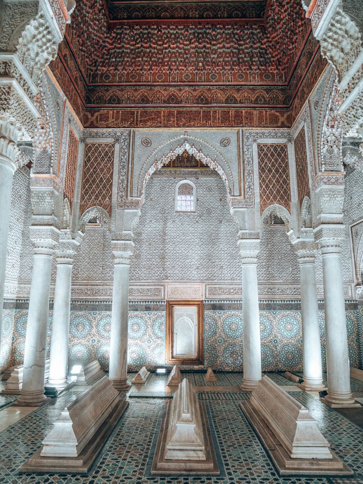 Saadian Tombs Guided Tour in Marrakech